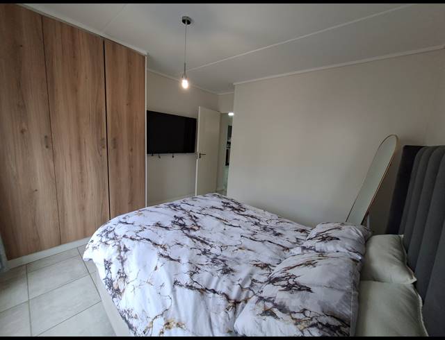 2 BEDROOM APARTMENT TO LET IN ADMIRALS PARK